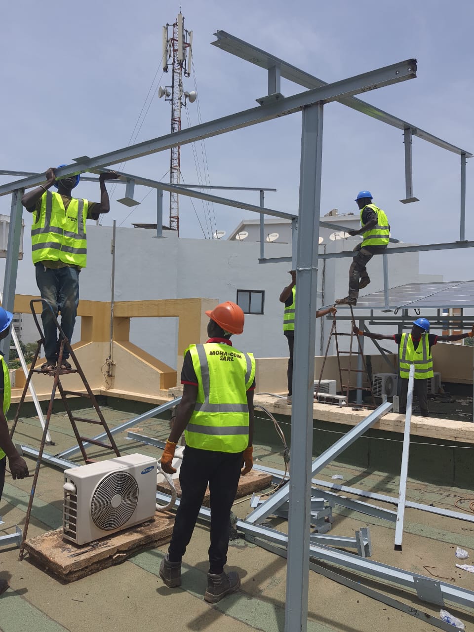 Projet MOHA COM - Panneaux solaires en série Mali