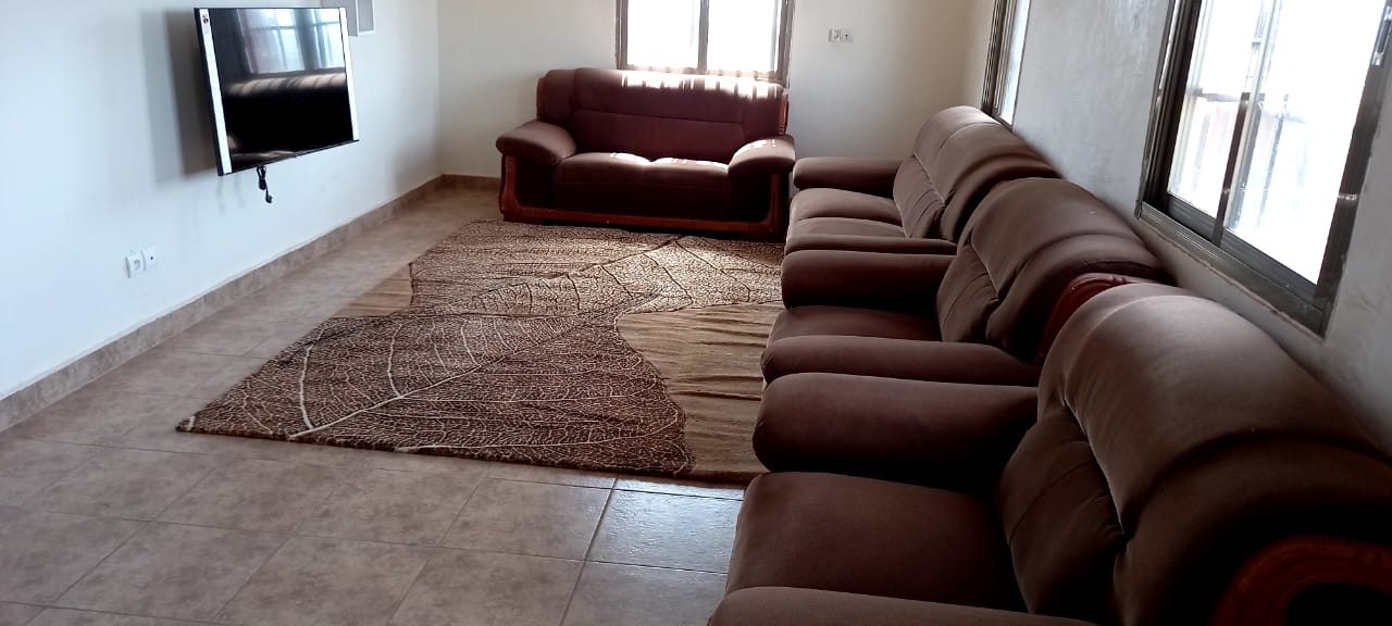 Chambre lit double — Résidences Safety Bamako