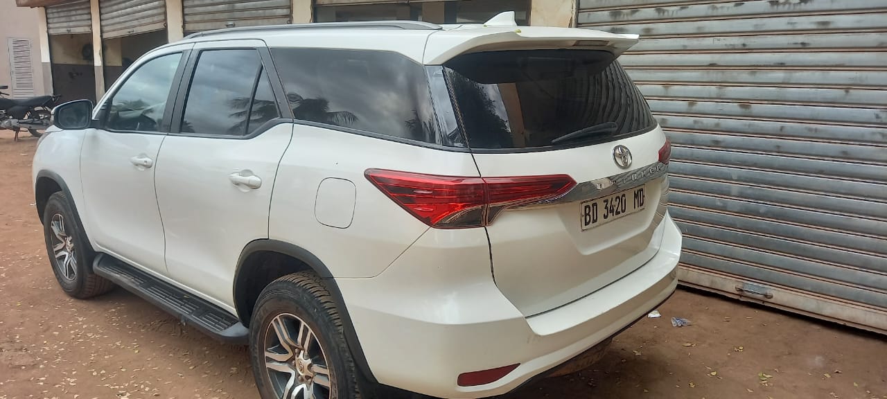 Toyota Land Cruiser Safety Voyages Services